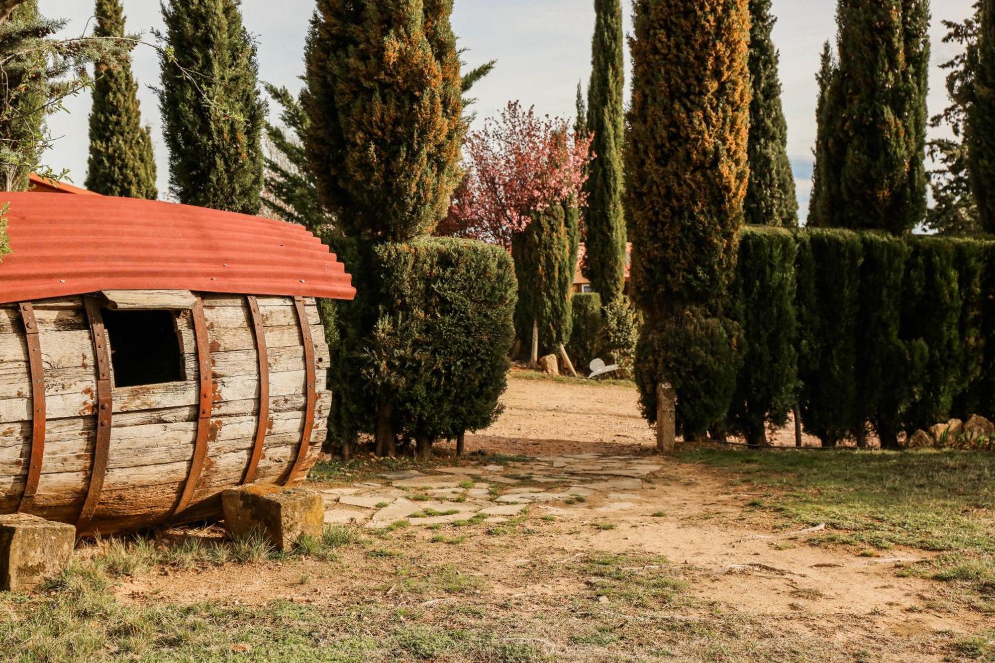 Camping Castillo De Loarre Exterior photo