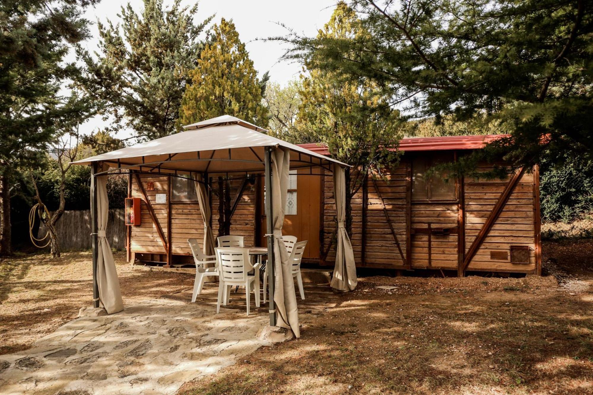 Camping Castillo De Loarre Exterior photo